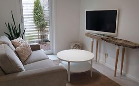 Lgh Lillemor, nära havet, staden och naturen